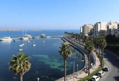 Aqua Blue 6 * St Paul's Bay