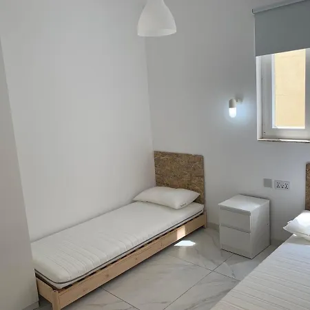 Aqua Blue 6 Apartment